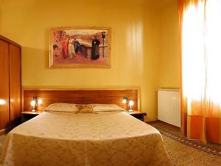 פירנצה La Luna Guest House מראה חיצוני תמונה