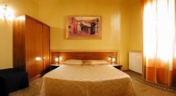 פירנצה La Luna Guest House מראה חיצוני תמונה